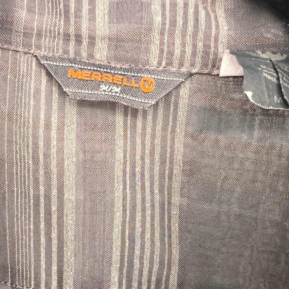 MERRELL Sheer Outdoors Long Sleeve Button Down Shirt - Picture 6 of 7